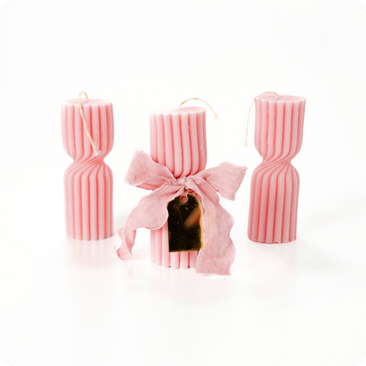 Twisted ribbed candle